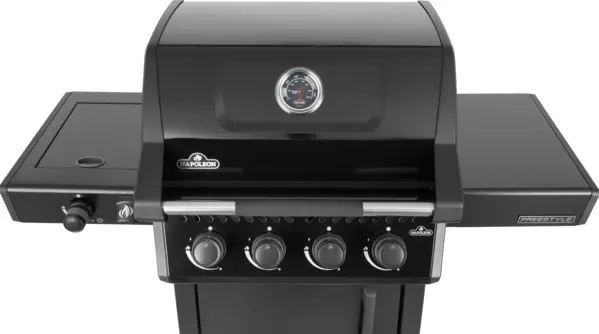 Napoleon Freestyle z termometrem w pokrywie